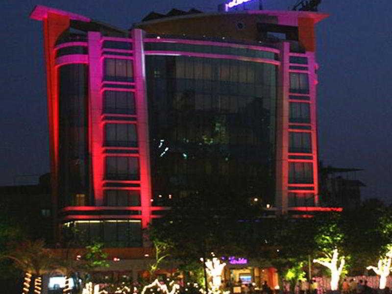 Hotel Lerida Thane Extérieur photo